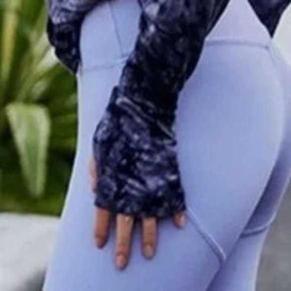 WOMENS PURPLE TIE-DYE PRINT OFF-THE-SHOULDER LONG SLEEVE TOP - Size: S/M, L/XL - Picture 6 of 9